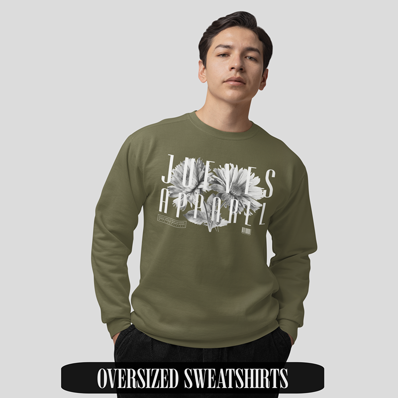 Mann trägt khaki Classic Sweatshirt von Jueves Apparel mit „Black&White Flowers“-Design auf der Brust – urbaner Streetwear-Look mit ausdrucksstarkem Motiv.