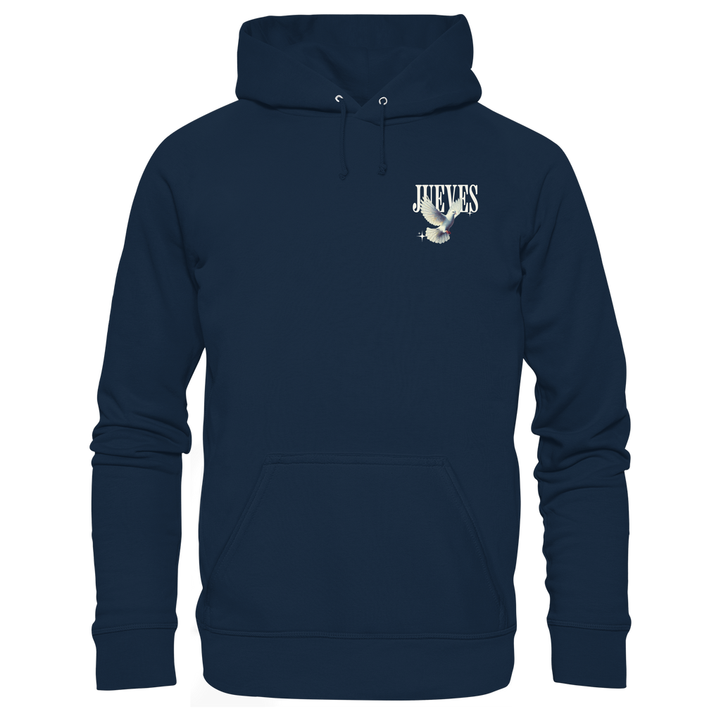blauer Classic Hoodie von Jueves Apparel mit kleinem Brustdruck im klassischen Schnitt – nachhaltiger Streetwear-Look aus 100 % Bio-Baumwolle