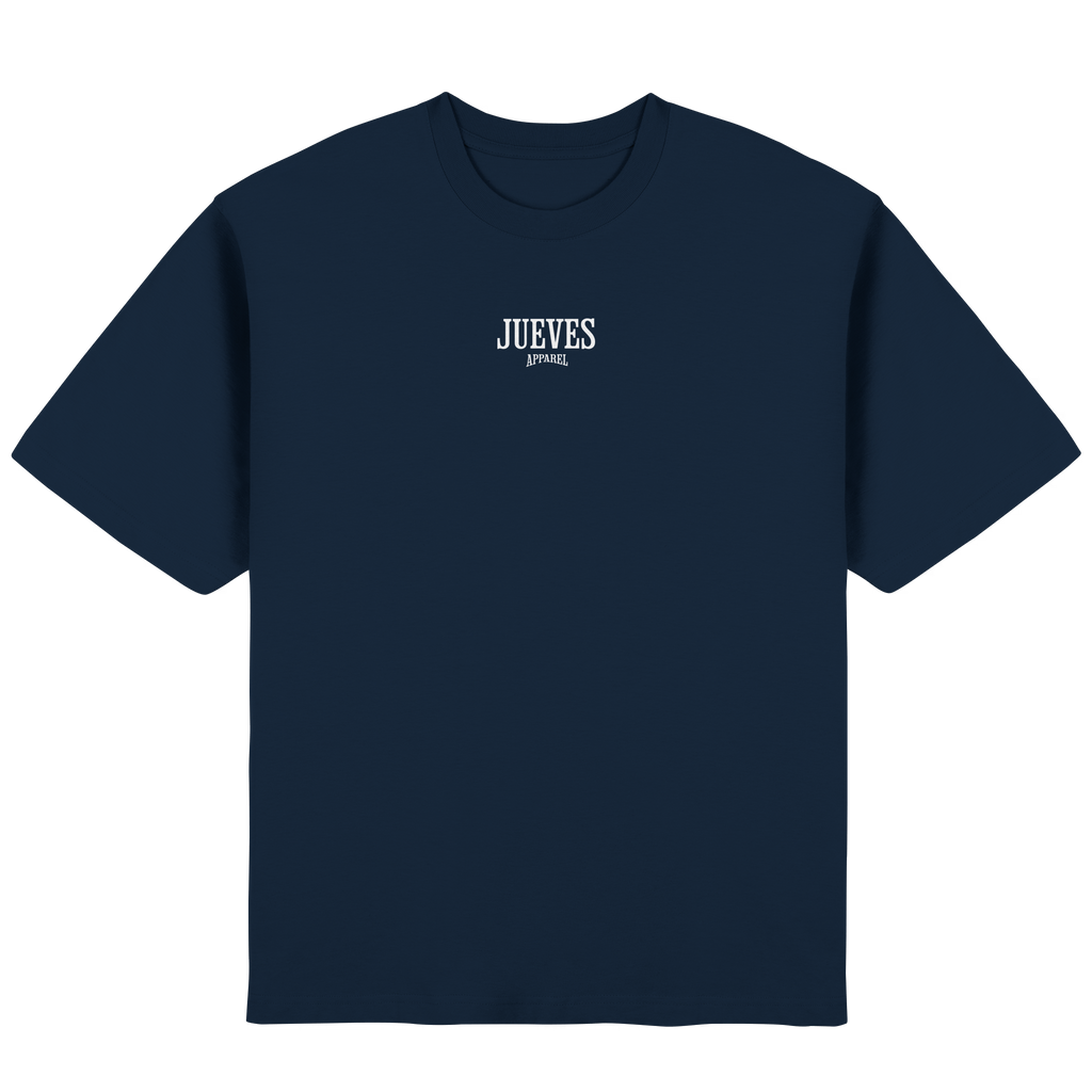 Frontansicht des blauen Oversized T-Shirts von Jueves Apparel mit Brustdruck – urbaner Streetwear-Look aus 100 % Baumwolle