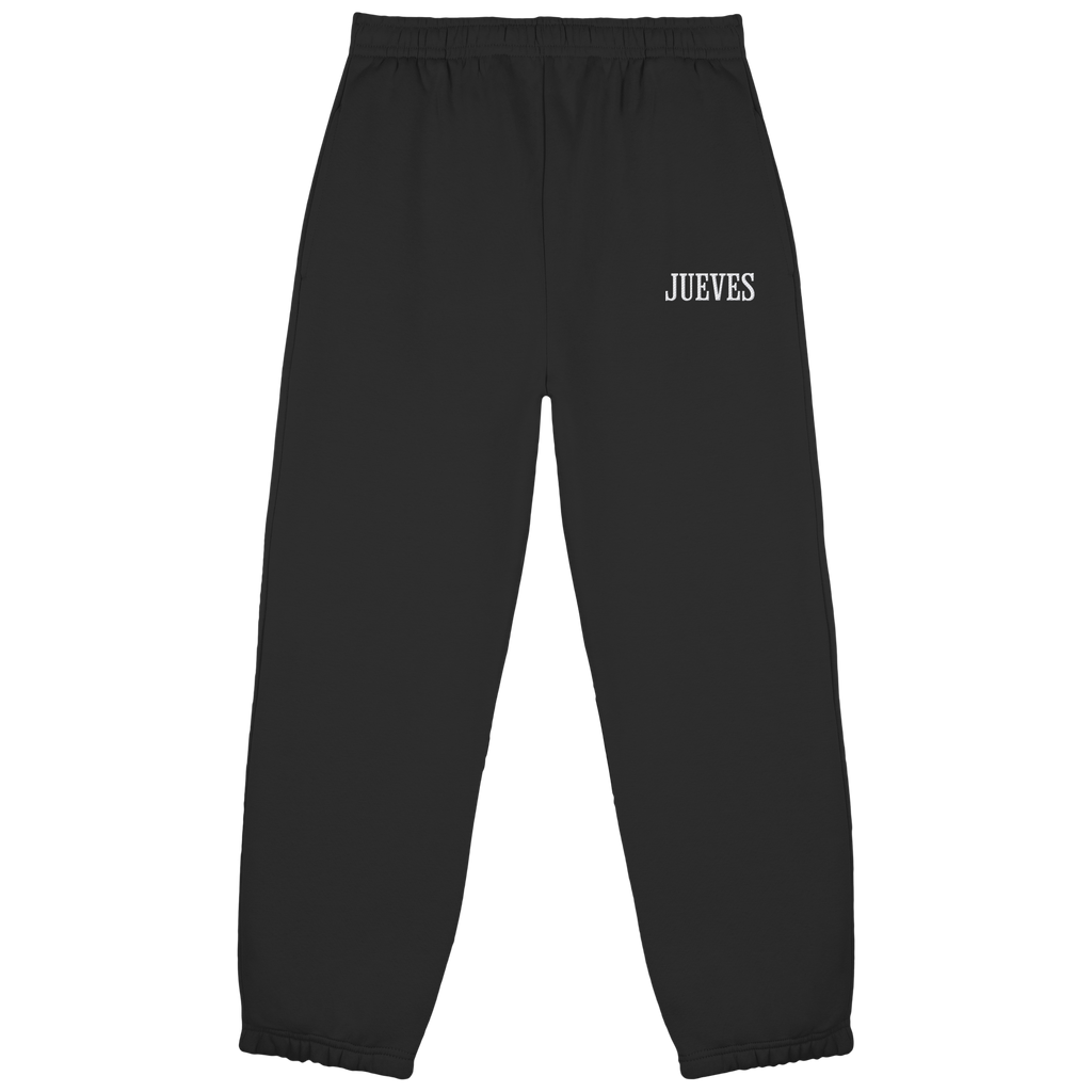 Fluffy Sweatpants „Jueves White“ in Black von Jueves Apparel aus 70% Baumwolle und 30% Polyester – auffällige Beinstickerei, moderner Urban Streetwear-Look.