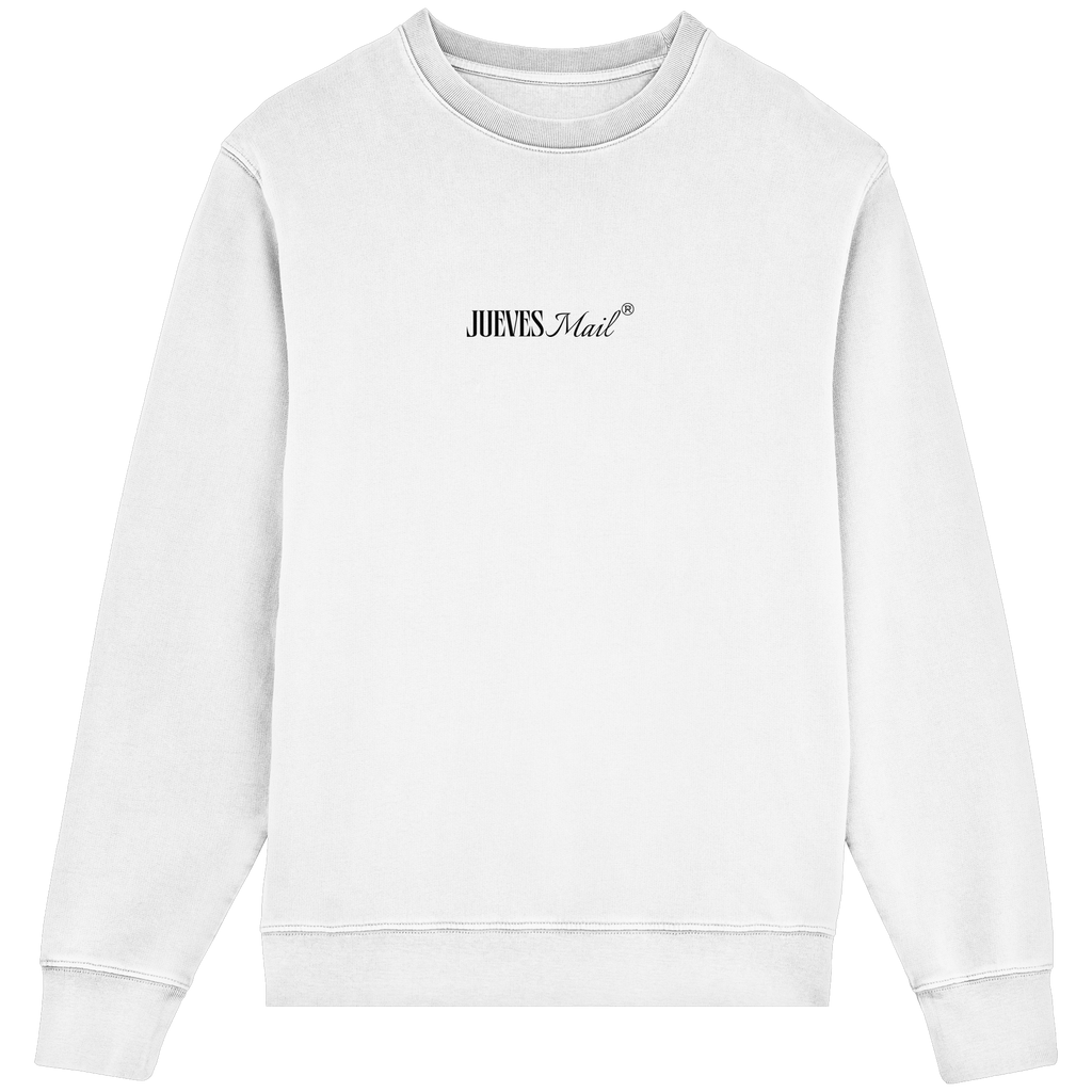 Frontansicht des weißen Classic Sweatshirts von Jueves Apparel im klassischen Schnitt – dezentes Design vorne, Rückendruck als Highlight, 85 % Bio-Baumwolle, 15 % Polyester.